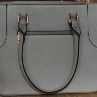 Нова сива дамска чанта , снимка 1 - Чанти - 45221571