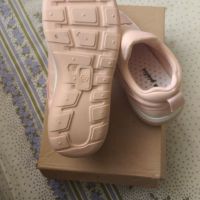 Нови обувки , снимка 3 - Дамски ежедневни обувки - 45695323