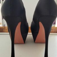 Налични елегантни обувки Amina Muadi 39 реплика, снимка 5 - Дамски обувки на ток - 45702266