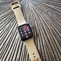 Apple Watch Series 6 40mm, снимка 1 - Apple iPhone - 45464298