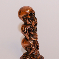 Статуетка,сувенир-"Три черепа".Медна галванопластика, снимка 1 - Други ценни предмети - 45070948