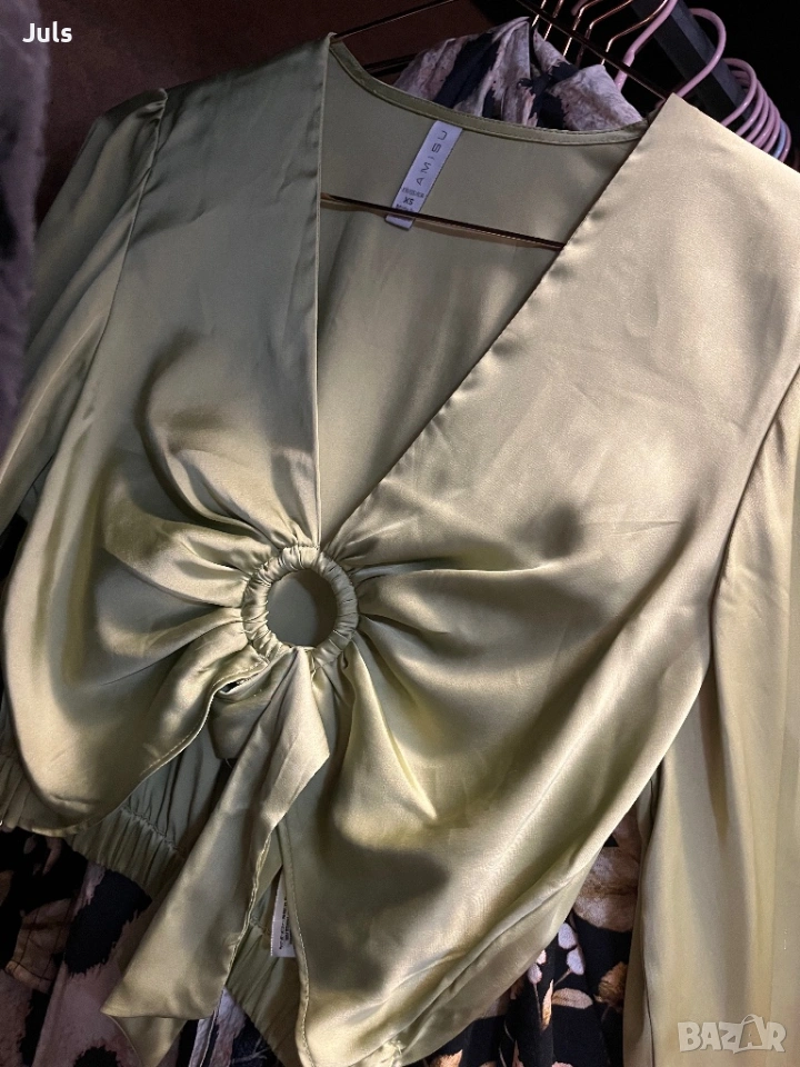 Дамски сатенени ризи, снимка 1
