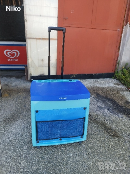 Хладилник 12v /220v/ газ, снимка 1