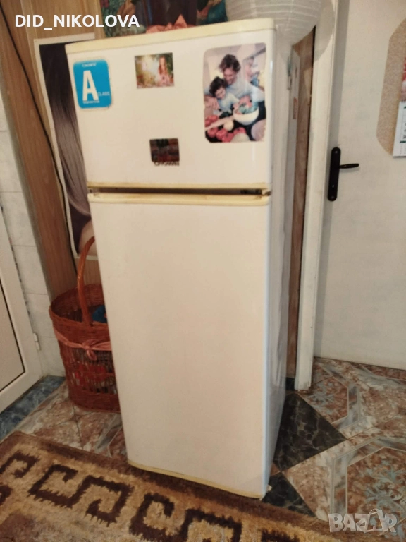 хладилник Crown, снимка 1