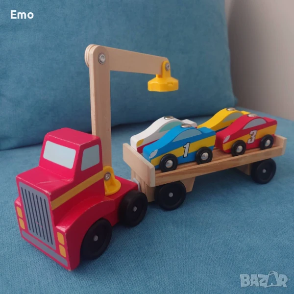 Дървен автовоз с магнитни колички Melissa and Doug, снимка 1