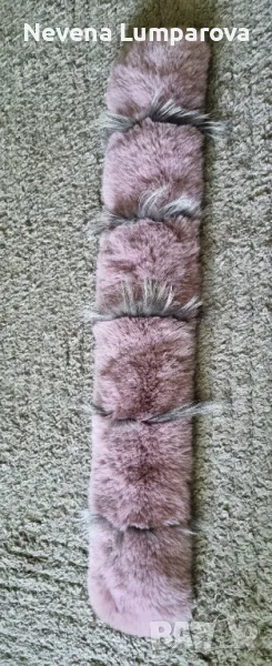 Розова пухена яка, снимка 1