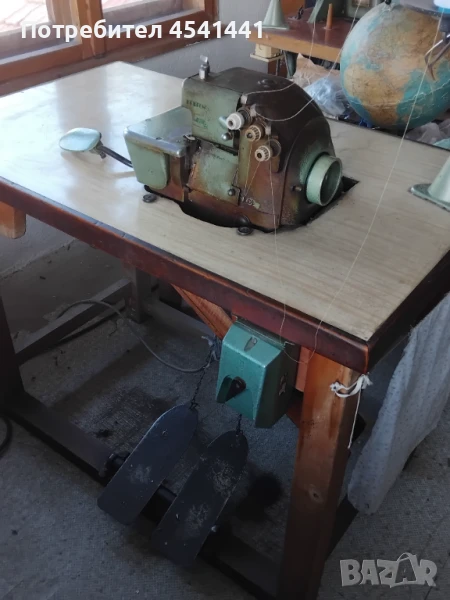 Две професионални шевни машини Textima (трифазни) - права и оверлог със стойки, снимка 1