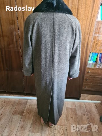 Вълнено палто Петров размер М, снимка 2 - Палта, манта - 46397068