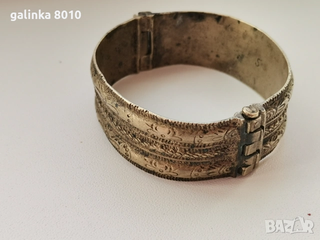 Стара бронзова възрожденска гривна, снимка 2 - Антикварни и старинни предмети - 53041631