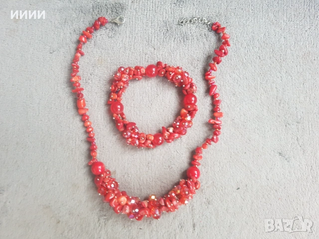 Колие и гривна с камъни
