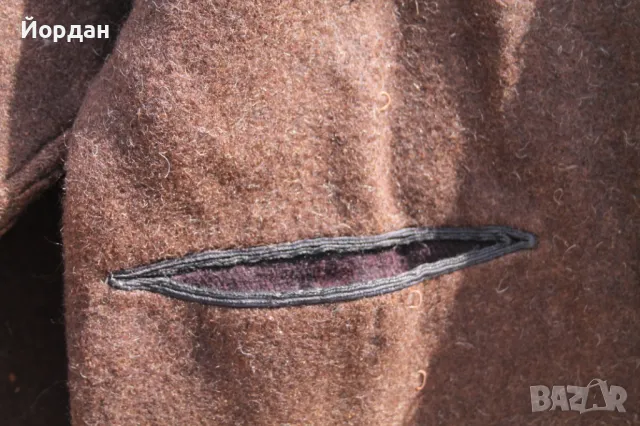 Вълнено елече с потури от народна носия, снимка 4 - Антикварни и старинни предмети - 50007354