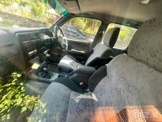 Toyota Hilux 2.5D 4D, снимка 5 - Автомобили и джипове - 53425471
