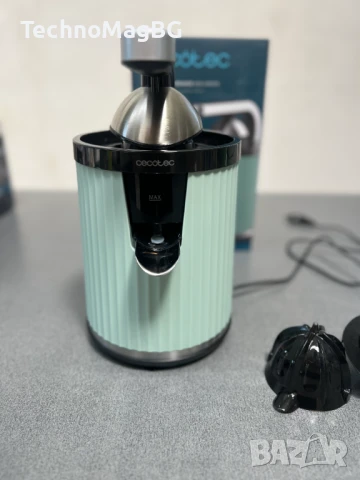 Цитрус Преса Cecotec RetroJuice 600, снимка 4 - Сокоизстисквачки и цитрус преси - 51321346