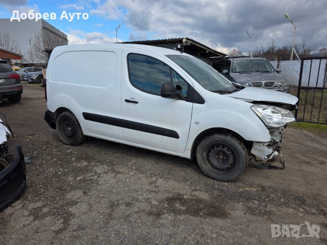 **САМО НА ЧАСТИ***  Peugeot Partner 1.6HDI,Ръчни скорости, 32 000км!!!  , снимка 6 - Автомобили и джипове - 53629622