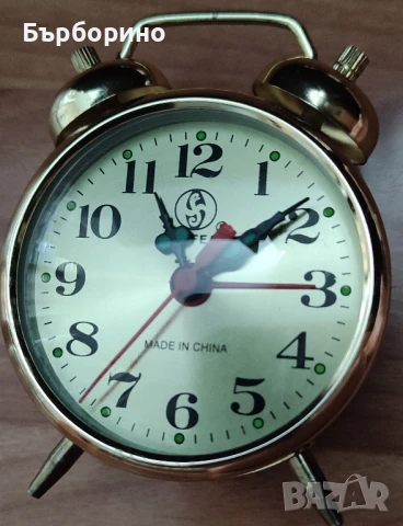 Мини будилник и Стенен часовник