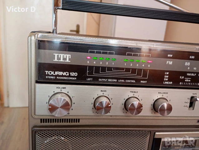  ITT Touring 120 - Радиокасетофон, снимка 3 - Радиокасетофони, транзистори - 53924824