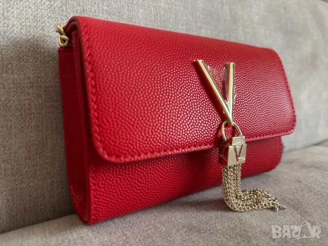 Нова чанта Valentino, снимка 2 - Чанти - 49851205