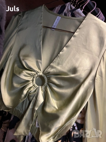 Дамски сатенени ризи