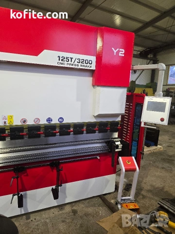 CNC Хидравличен абкант 125 т / 3200 мм