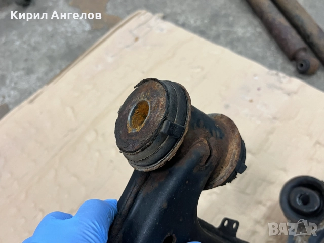 Преден десен носач за Mercedes E-class W210, снимка 5 - Части - 52352124