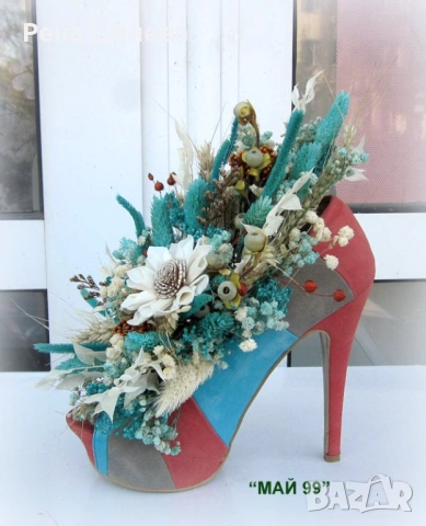 Сухи цветя в кадифена обувка, снимка 2 - Подаръци за юбилей - 54246303