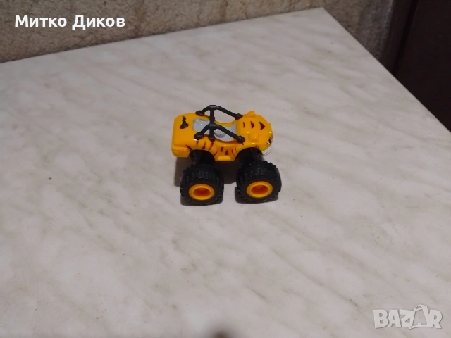 Колекционерска количка Stripes от Пламъчко и машините