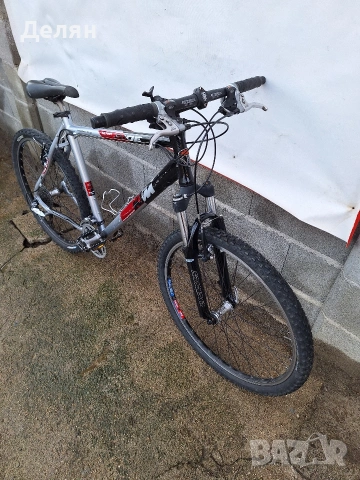 Велосипед KTM 26",алуминиева рамка,преден амортисьор заключващ,скорост 3×9,монтаж SHIMANO LX, снимка 3 - Велосипеди - 53600204