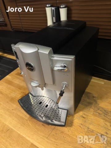 Jura Impressa E65 , снимка 7 - Кафемашини - 52843795