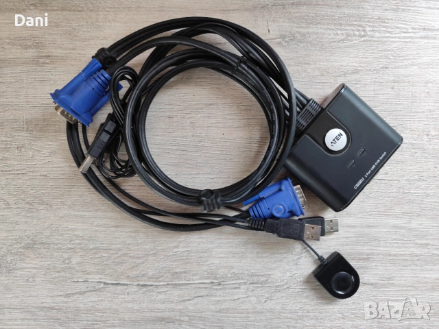 Продавам KVM суич