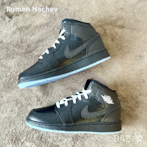 оригинални Jordan 1 Mid 37,5, снимка 6 - Маратонки - 53939247