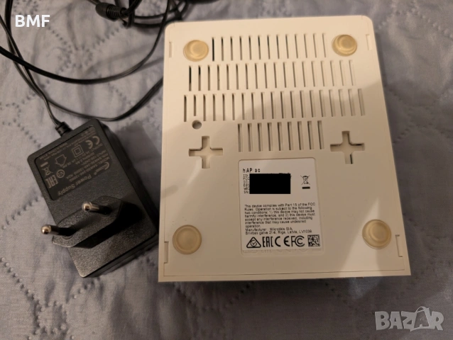 Wireless рутер MikroTik hAP ac в състояние като нов, снимка 4 - Рутери - 53277997