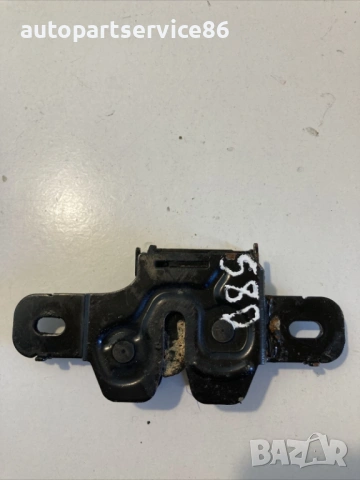 Механизъм за заключване на капака за Volvo S80 2400CC 185HP (2009)