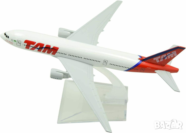 Бойнг 777 самолет модел макет метален лайнер TAM летище, снимка 5 - Колекции - 44974688