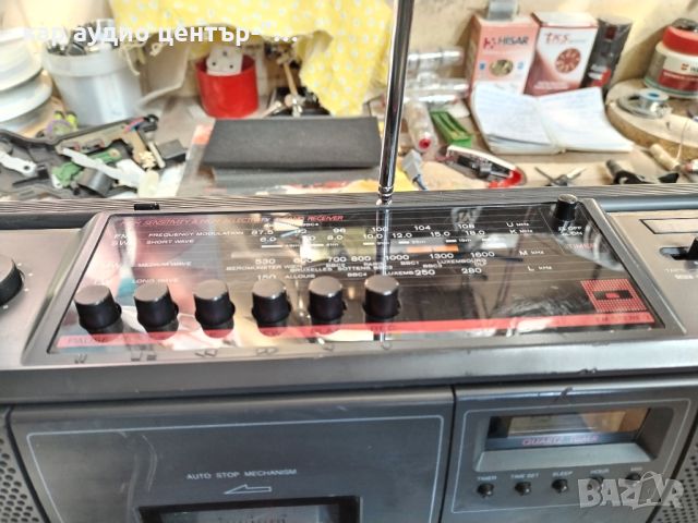 Hitachi trk-650e stereo radio cassette recorder, снимка 10 - Радиокасетофони, транзистори - 45402826