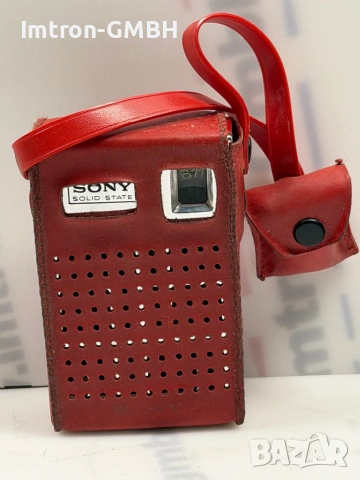 Винтидж преносимо AM радио Sony 2R-32 с шест транзистора / Хромирана предна част със слушалки, снимка 2 - Други стоки за дома - 54025392