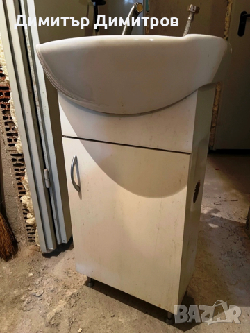 Мивка със шкаф и смесител за баня PVC, снимка 2 - Шкафове - 53711505