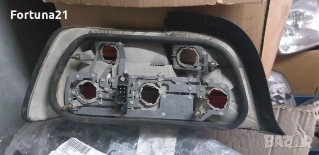 BMW 3 e36 Coupe - десен стоп оригинален, снимка 2 - Части - 53658017