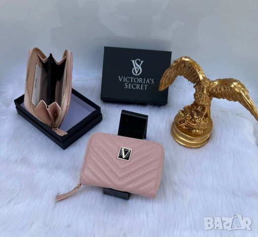 портмонета в кутя victoria's secret, снимка 9 - Портфейли, портмонета - 51450831