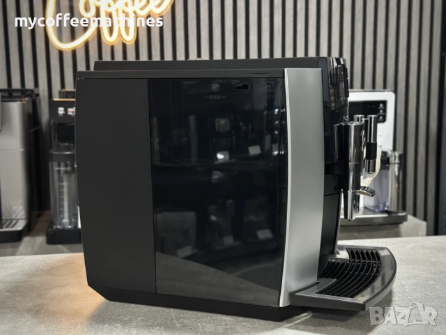 Кафемашина JURA E8, снимка 13 - Кафемашини - 53596305