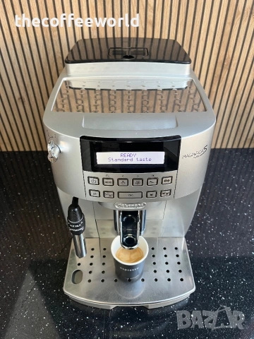 Delonghi Magnifica S Plus - Перфектно състояние с 6 месеца гаранция!, снимка 2 - Кафемашини - 53815297