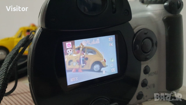 Konica Minolta DiMAGE Z3, снимка 3 - Фотоапарати - 53579760