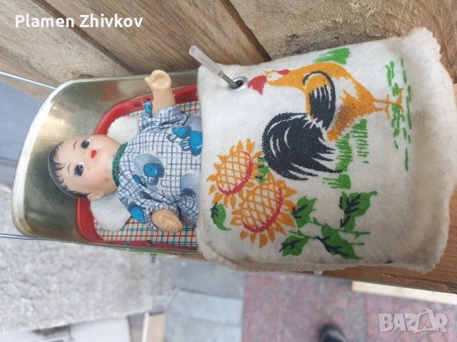 стара метална играчка /кукла в метална детска количка / , снимка 4 - Колекции - 53872323