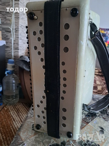 Италиански акордеон 120 баса, снимка 5 - Акордеони - 53212057