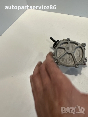 Вакуумна помпа 65000 км за Peugeot 3008 1.2T бензин (2022) 9812133880, снимка 2 - Части - 53603698