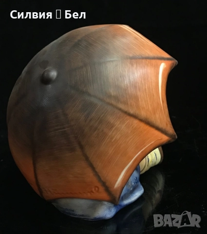 Момиче с чадър Hummel Goebel , снимка 2 - Колекции - 51692313