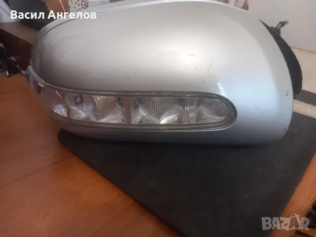 мерцедрд w220 дясно огледало, снимка 2 - Части - 50056910