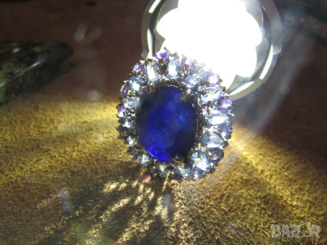 Сребърен пръстен с 15 карата сапфир., снимка 2 - Пръстени - 45424216