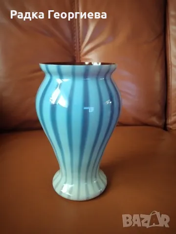 Стъклена ваза