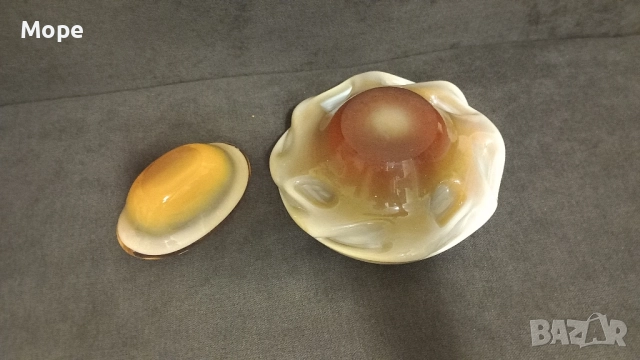 Пепелник чешко стъкло , снимка 4 - Антикварни и старинни предмети - 52471404