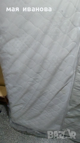 СПЕШНО Матрак еднолицев мемори 82/190